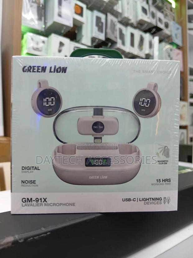 Green Lion Gm-91x Lavalier Microphone With Display Case - Black