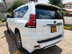 Toyota Land Cruiser Prado 2.7 2018 White