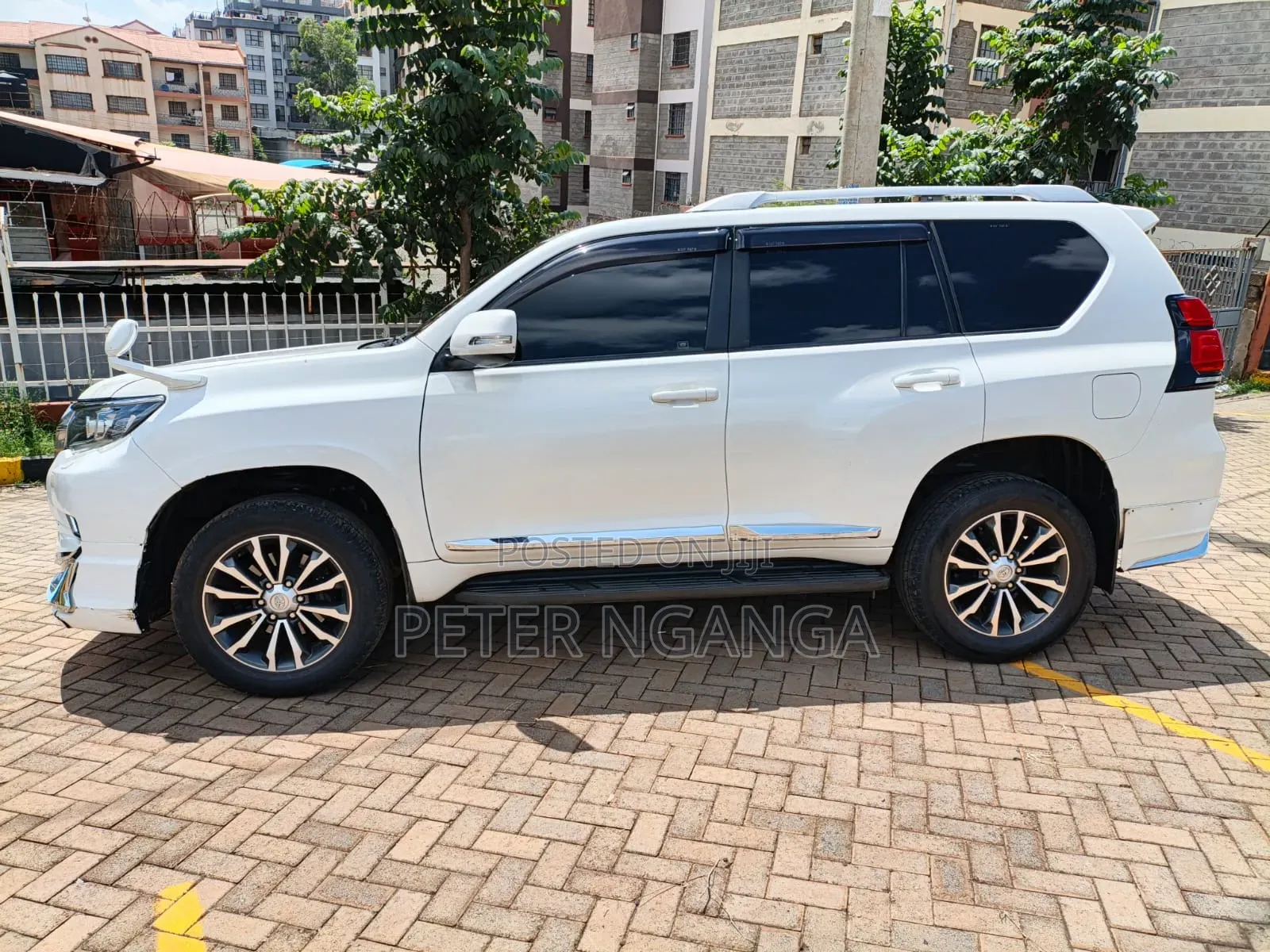Toyota Land Cruiser Prado 2.7 2018 White