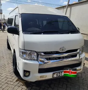 Toyota HiAce 2021 White