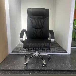 Office Chair : Black High-Back Leather Executive Office Chai