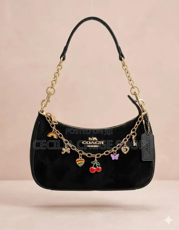 Shoulder Classic Bag - main view