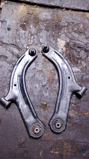 Arms for Nissan Tiida