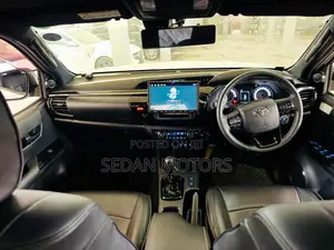 Toyota Hilux 2020 Pearl