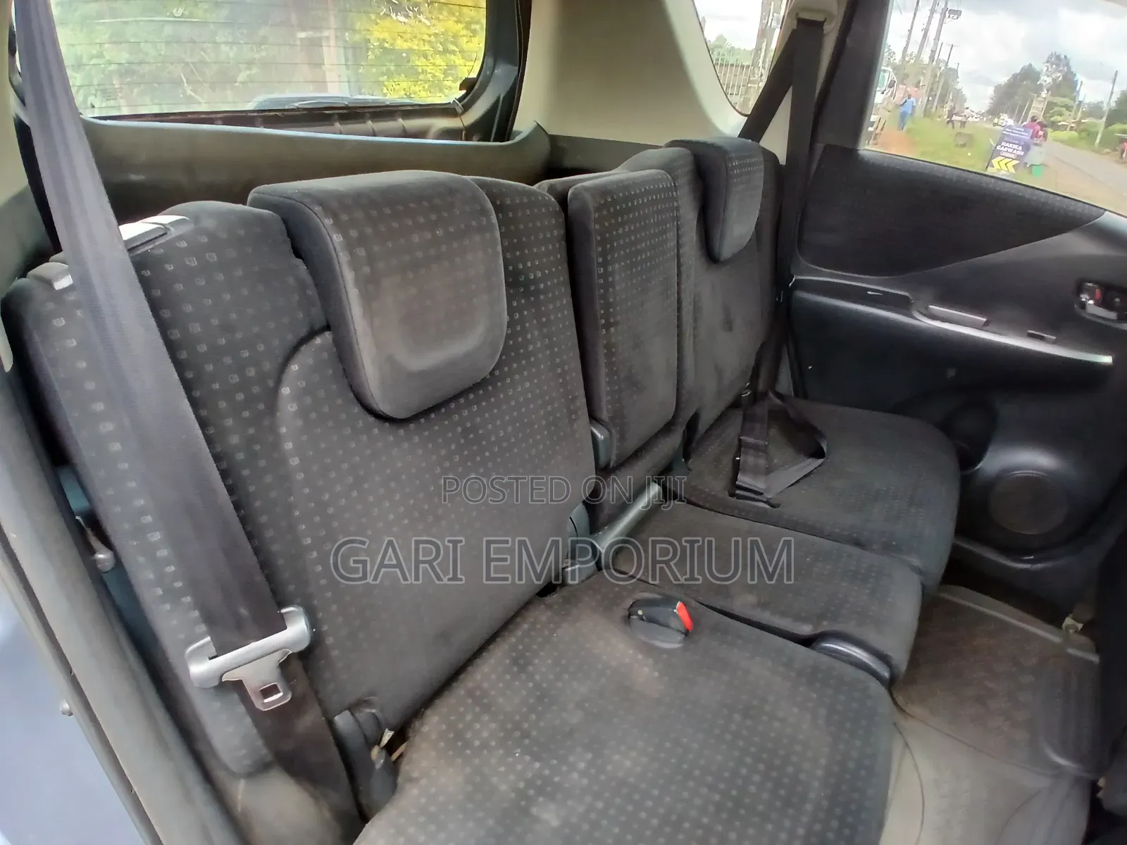 Toyota Ractis 2009 Blue