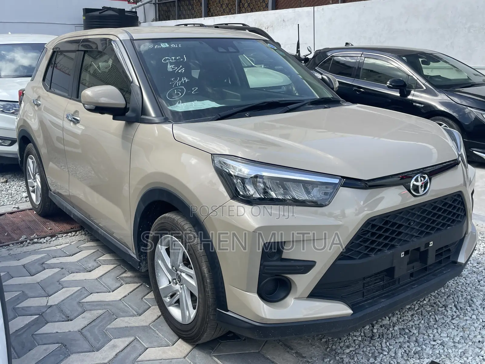 Toyota Raize 1.0 FWD 2019 Beige