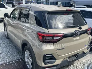 Toyota Raize 1.0 FWD 2019 Beige
