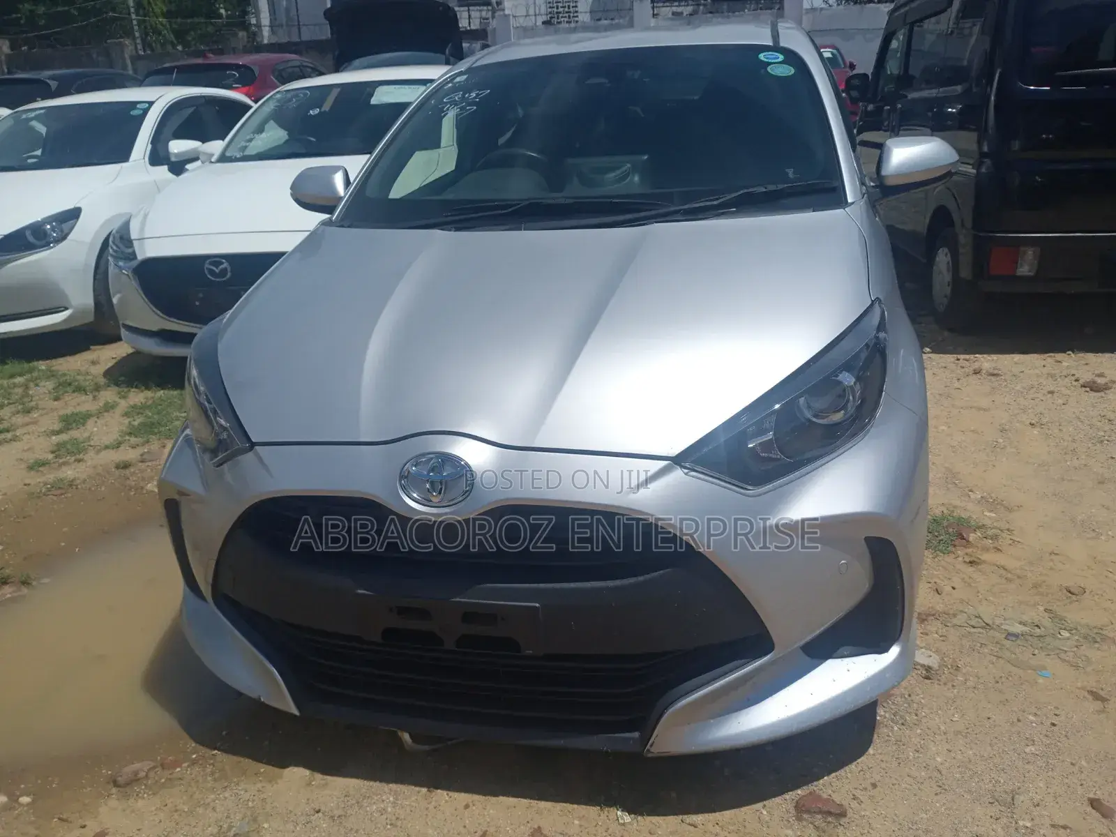 Toyota Yaris L Sedan 4dr 2019 Silver