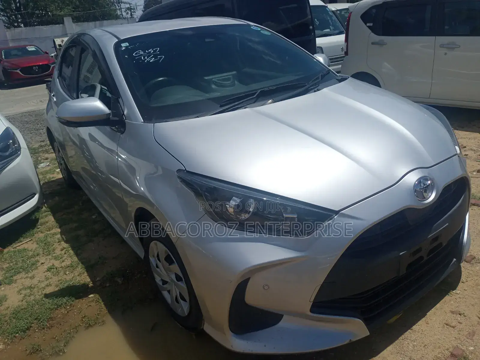 Toyota Yaris L Sedan 4dr 2019 Silver