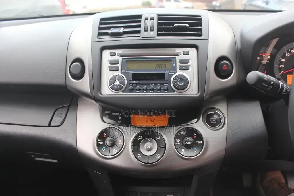 Toyota RAV4 2014 Silver