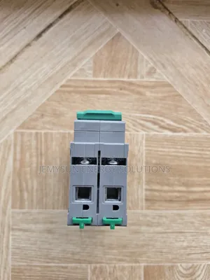 32amps Suntree Sl7n-63 2-Pole 550v Dc Circuit Breaker