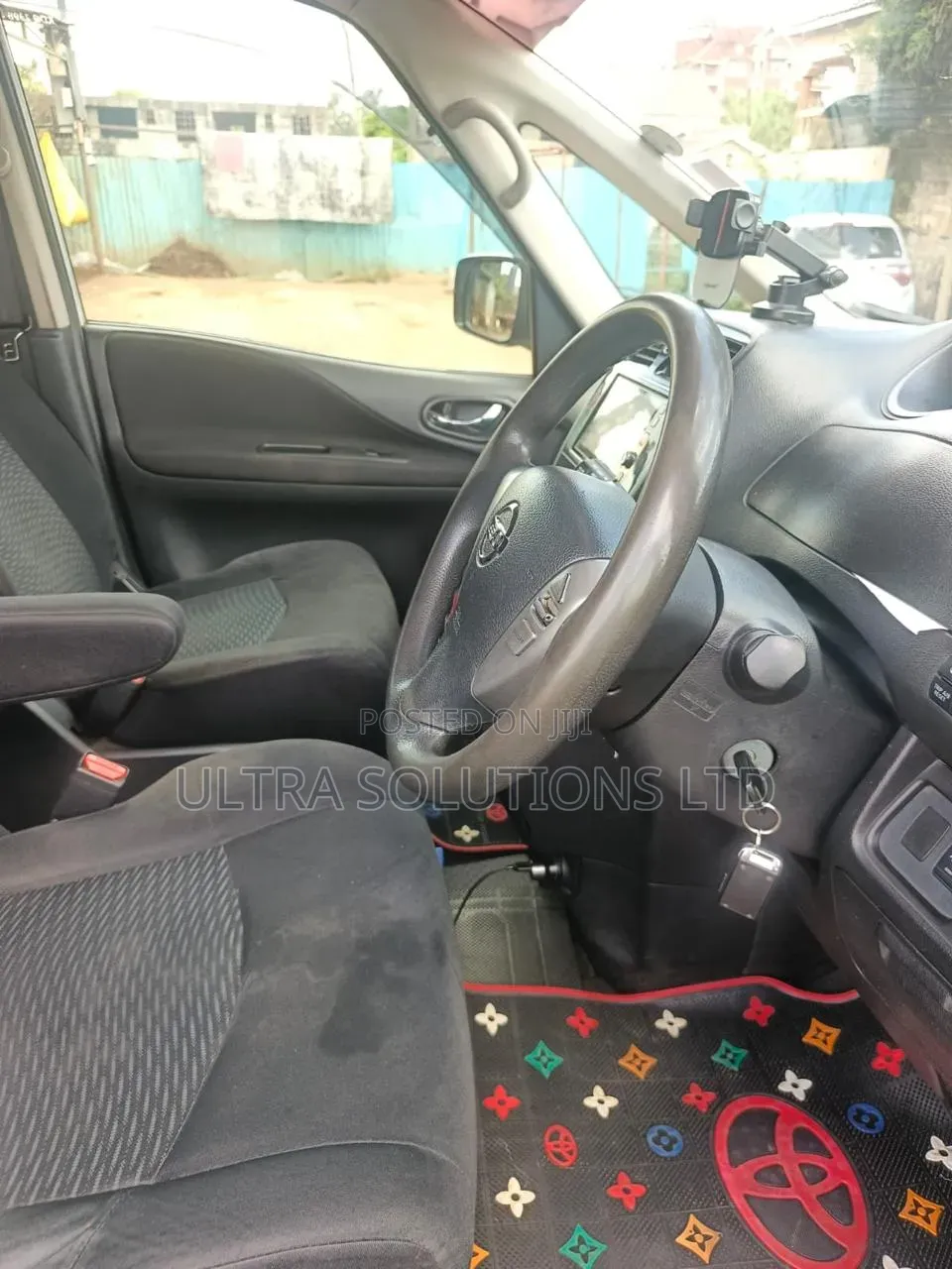 Nissan Serena 2016 Silver