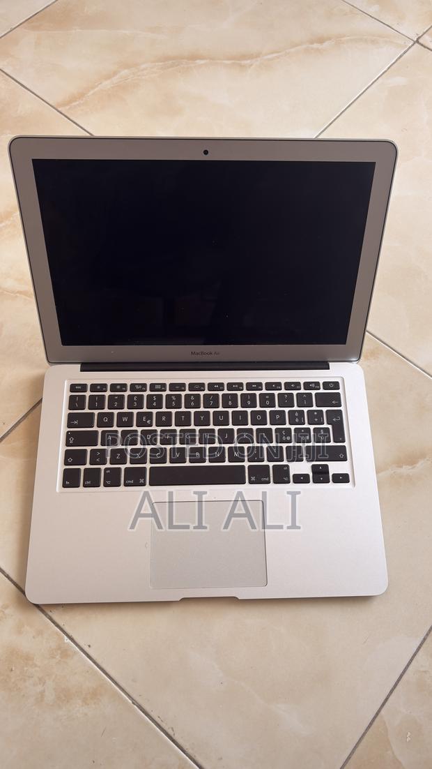 Laptop Apple MacBook 2017 8GB Intel Core i5 SSD 256GB - thumbnail 3