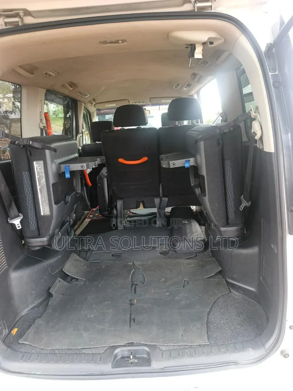 Nissan Serena 2016 Silver