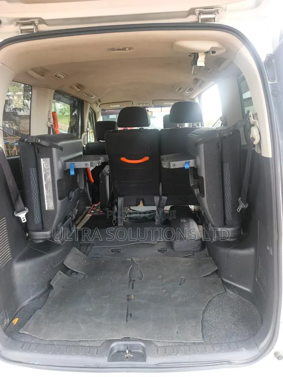 Nissan Serena 2016 Silver