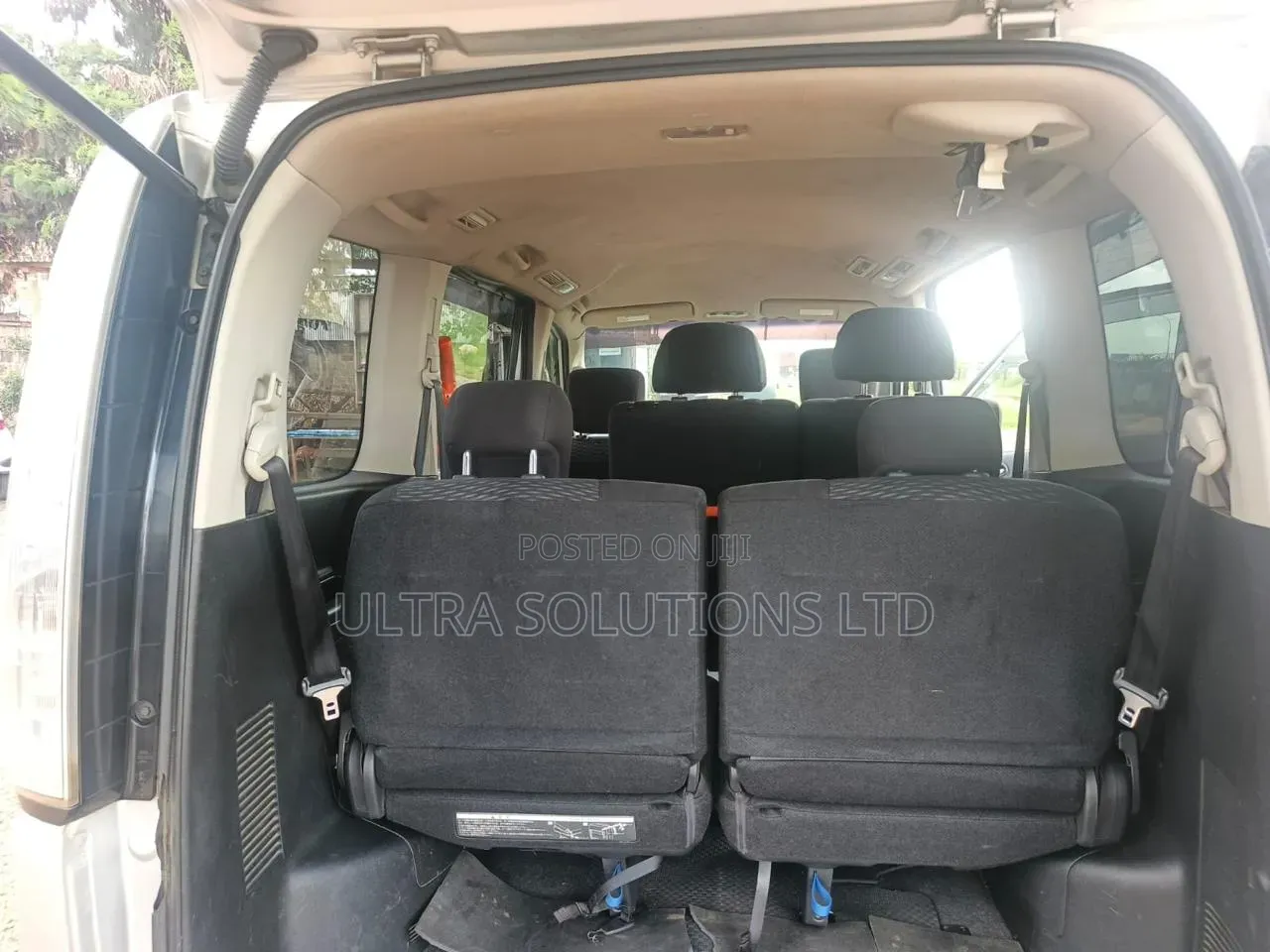 Nissan Serena 2016 Silver