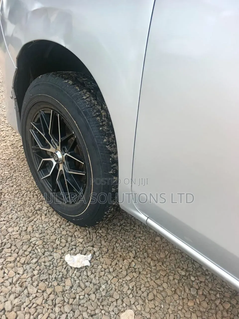 Nissan Serena 2016 Silver