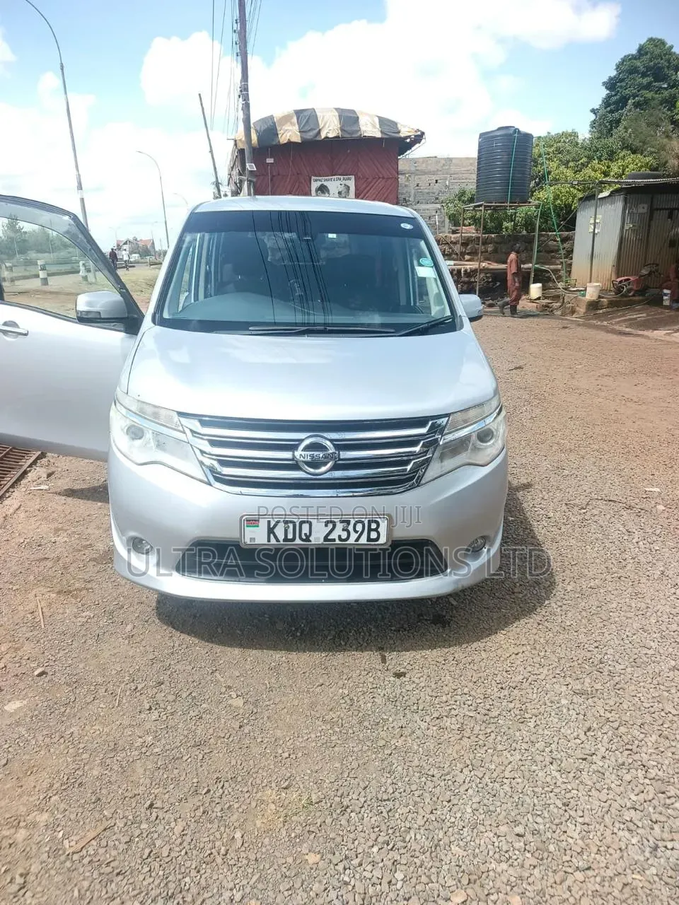 Nissan Serena 2016 Silver