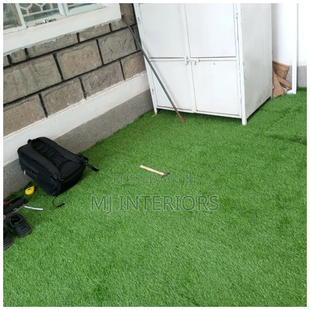 Green Synthetic Grass Carpet - No Maintenance Garden Solution