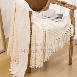 Textured Knitted Heavy Throw Blanket With Tassels*