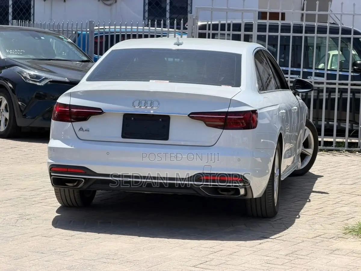 Audi A4 2019 Pearl