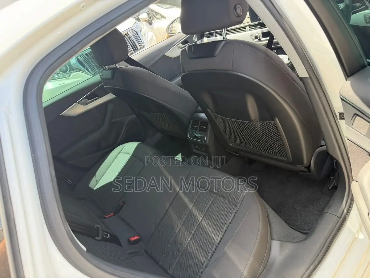 Audi A4 2019 Pearl