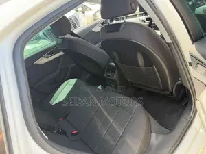 Audi A4 2019 Pearl