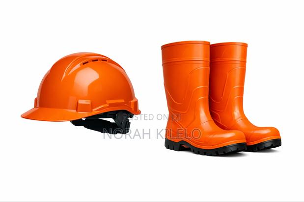 Dustcoats,Boots And Helmets - thumbnail 2