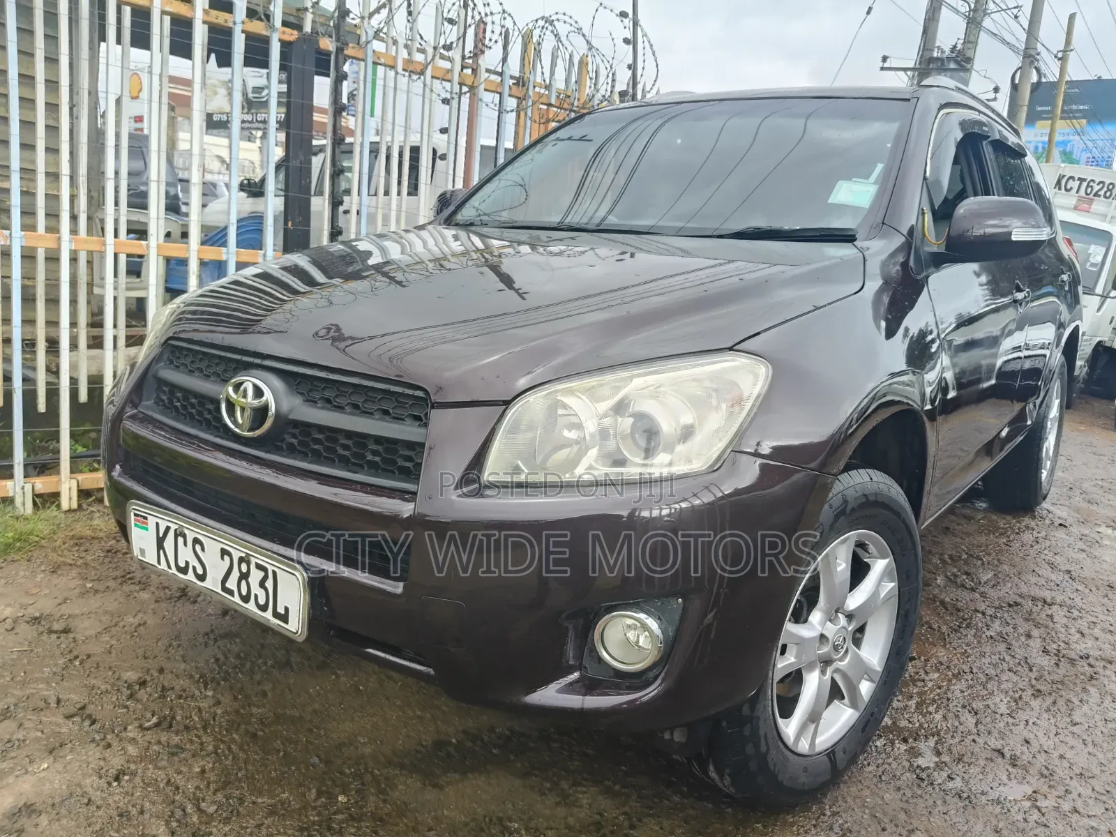 Toyota RAV4 2011 Purple