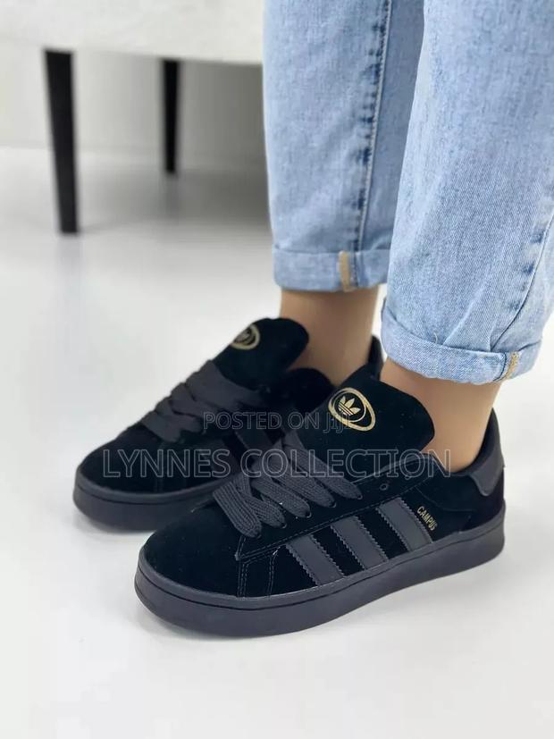 Adidas Campus All Black - Classic Streetwear Sneakers
