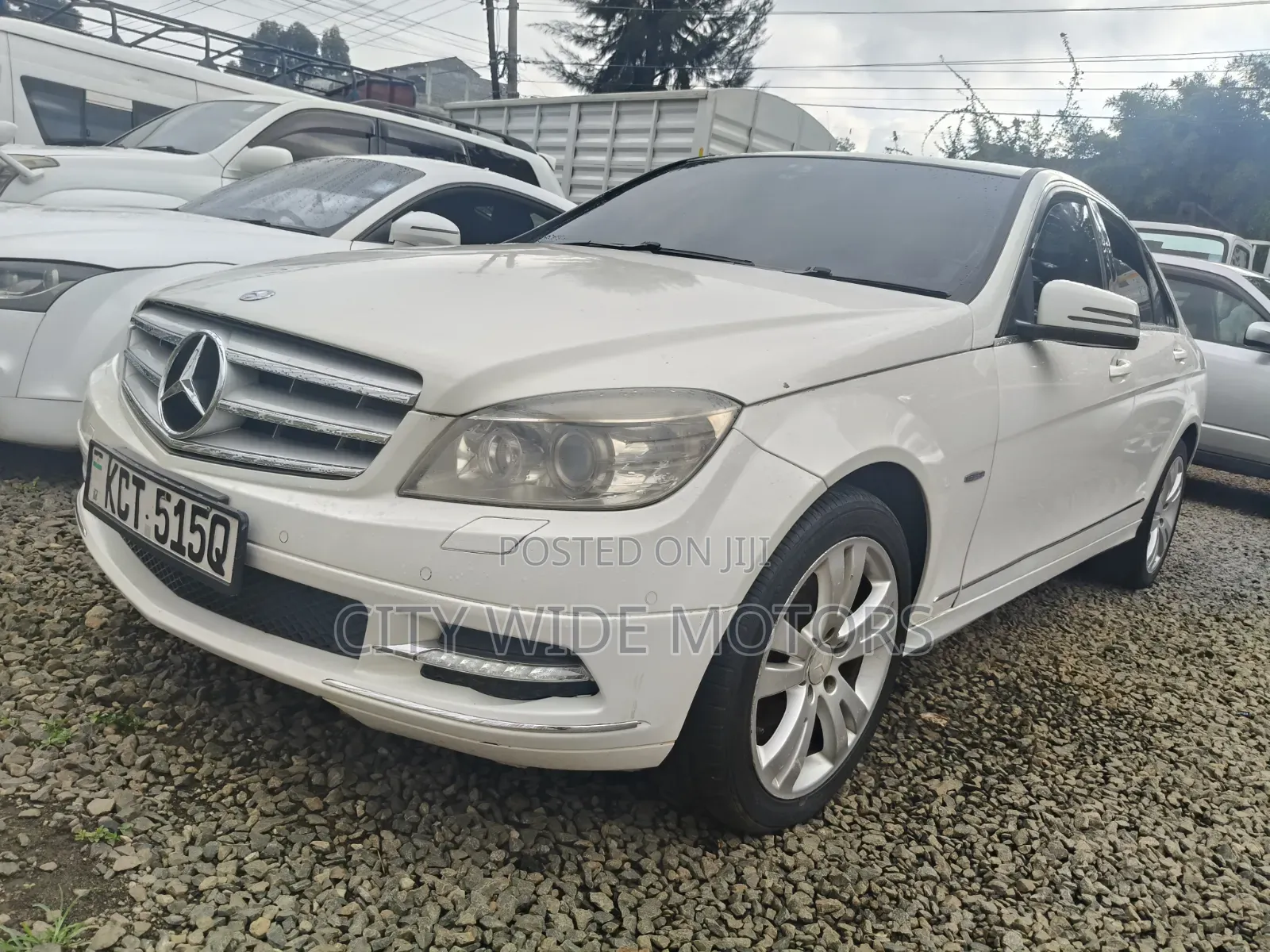 Mercedes-Benz C200 2011 White