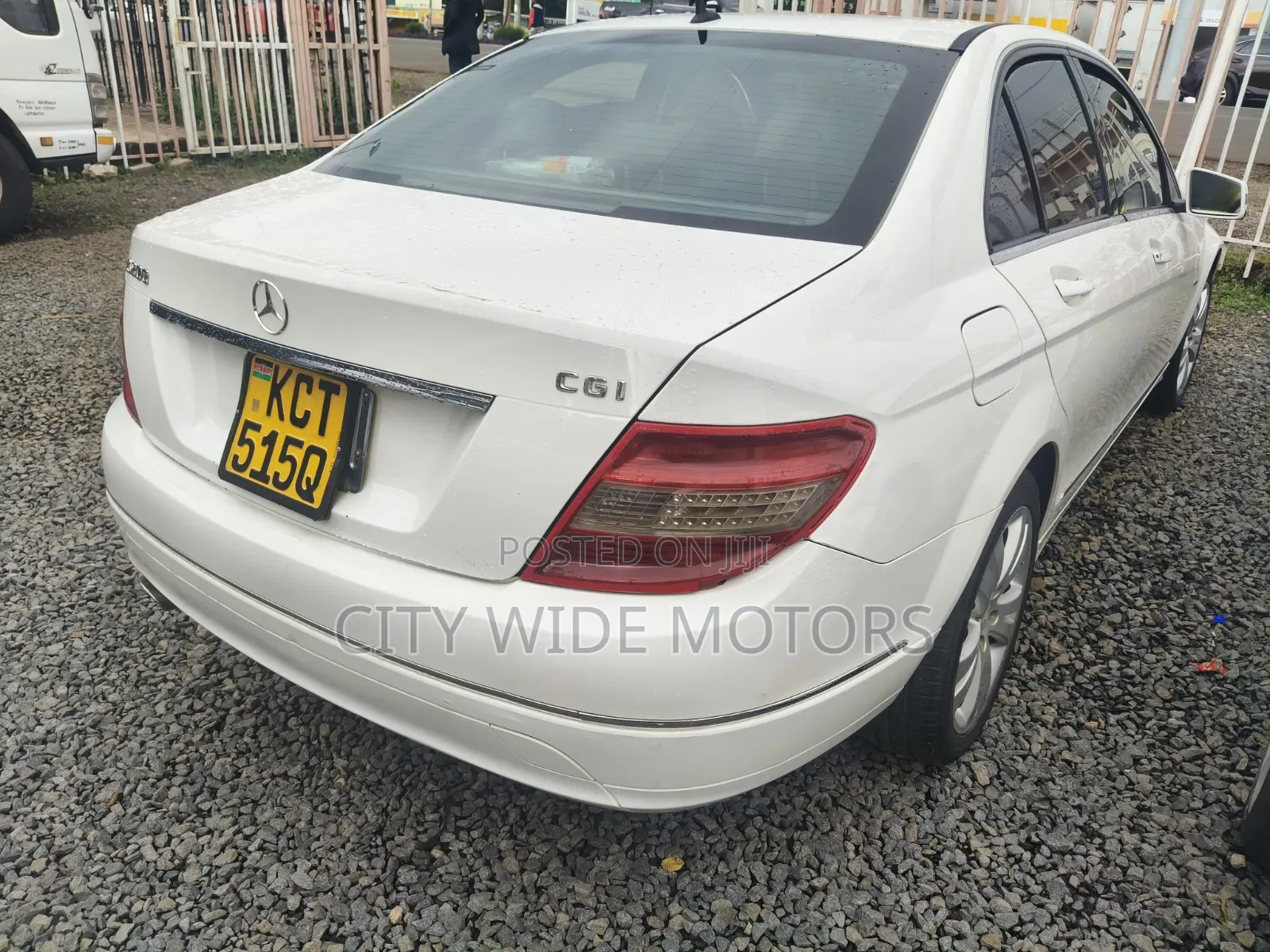 Mercedes-Benz C200 2011 White