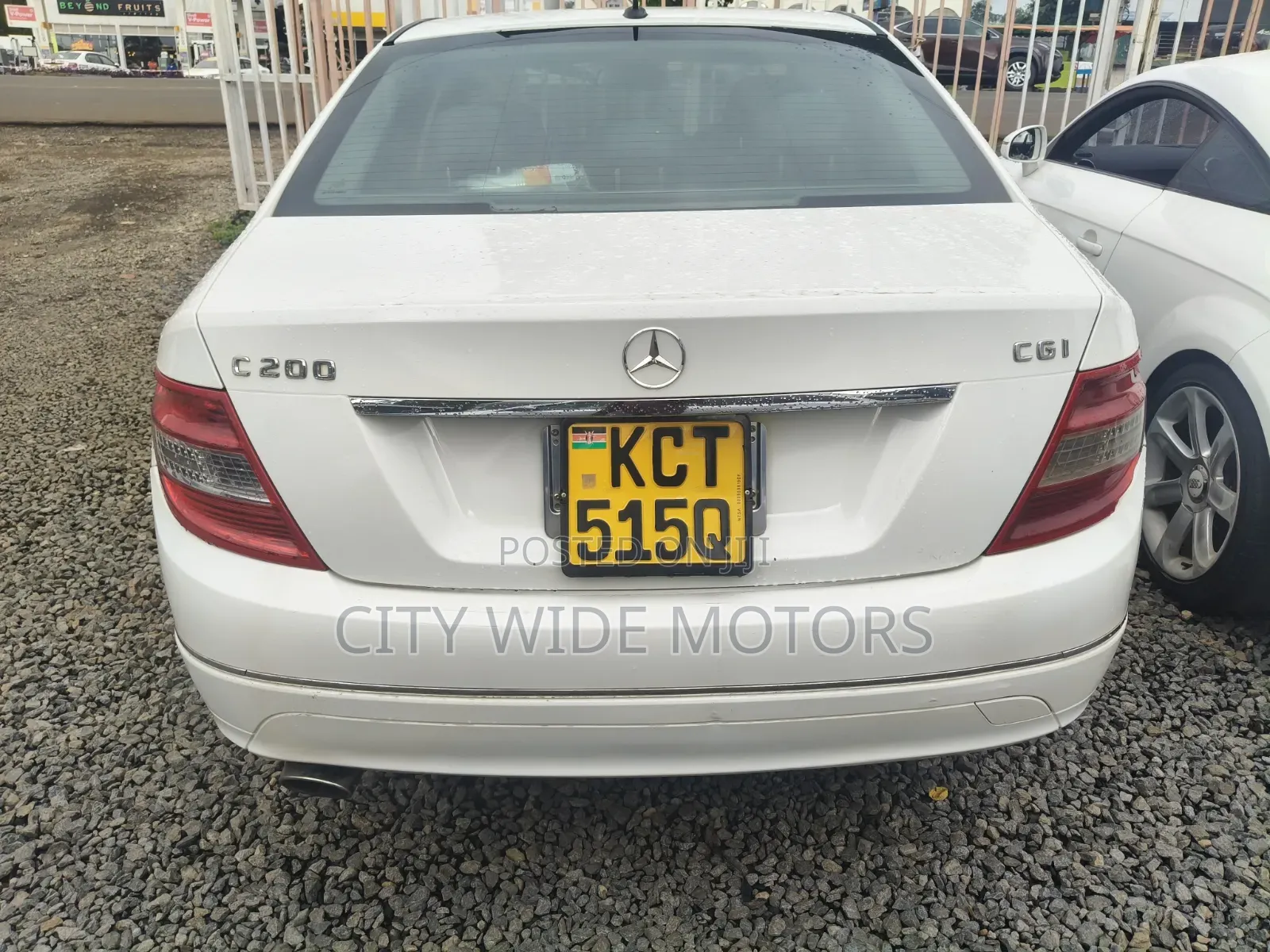 Mercedes-Benz C200 2011 White