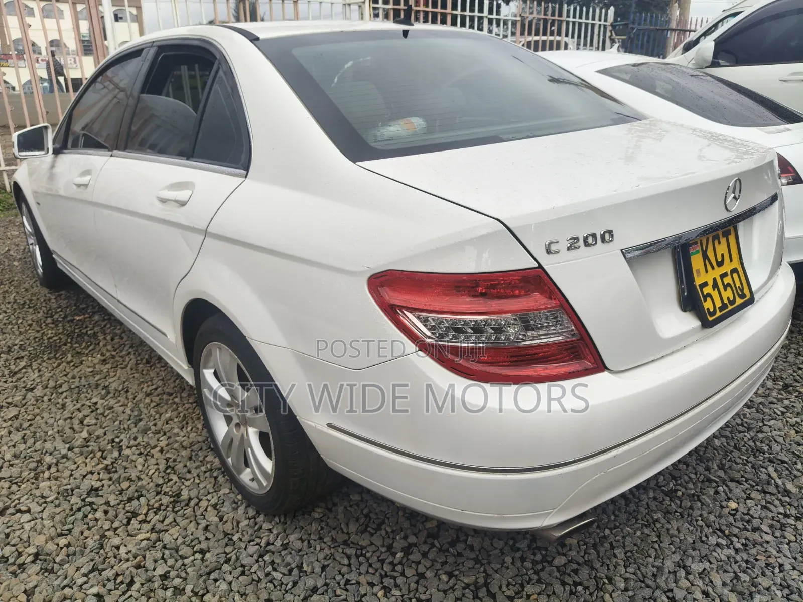 Mercedes-Benz C200 2011 White