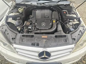 Mercedes-Benz C200 2011 White