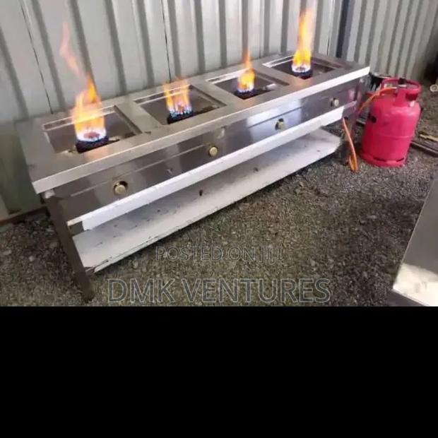 Extravagant Modernized Stainless Steel Four Burners Gas Cooker