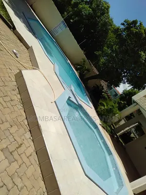 Affordable Seaview 3br All Ensuite With Pool Ac Wifi, Near the Beach