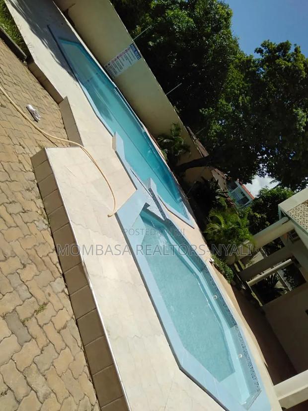 Affordable Seaview 3br All Ensuite With Pool Ac Wifi, Near the Beach