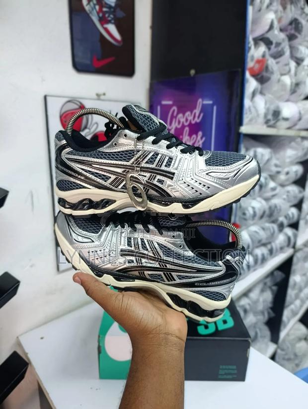 New Balance / Asics Inspired Silver Black - Premium Streetwear Shoes