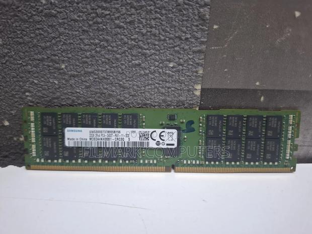 Samsung 32gb 2rx4 Pc4-2400t-Ra1-11-Dc0 Ram Server Memory - thumbnail 2