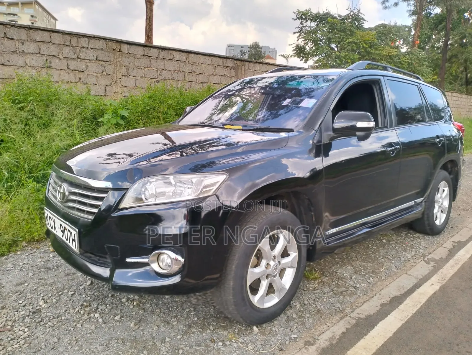Toyota Vanguard 2012 Black