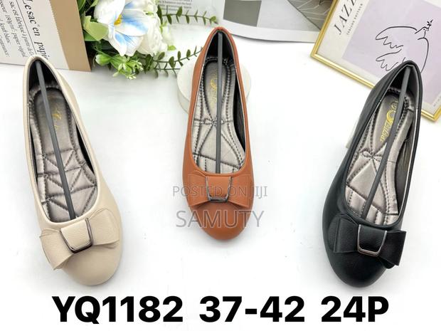 Ladies Shoe - main view