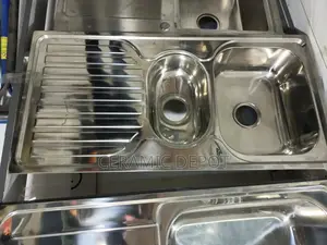 S.S Sink 1 1⁄2'' Bowl With Drain Inset 1mtr
