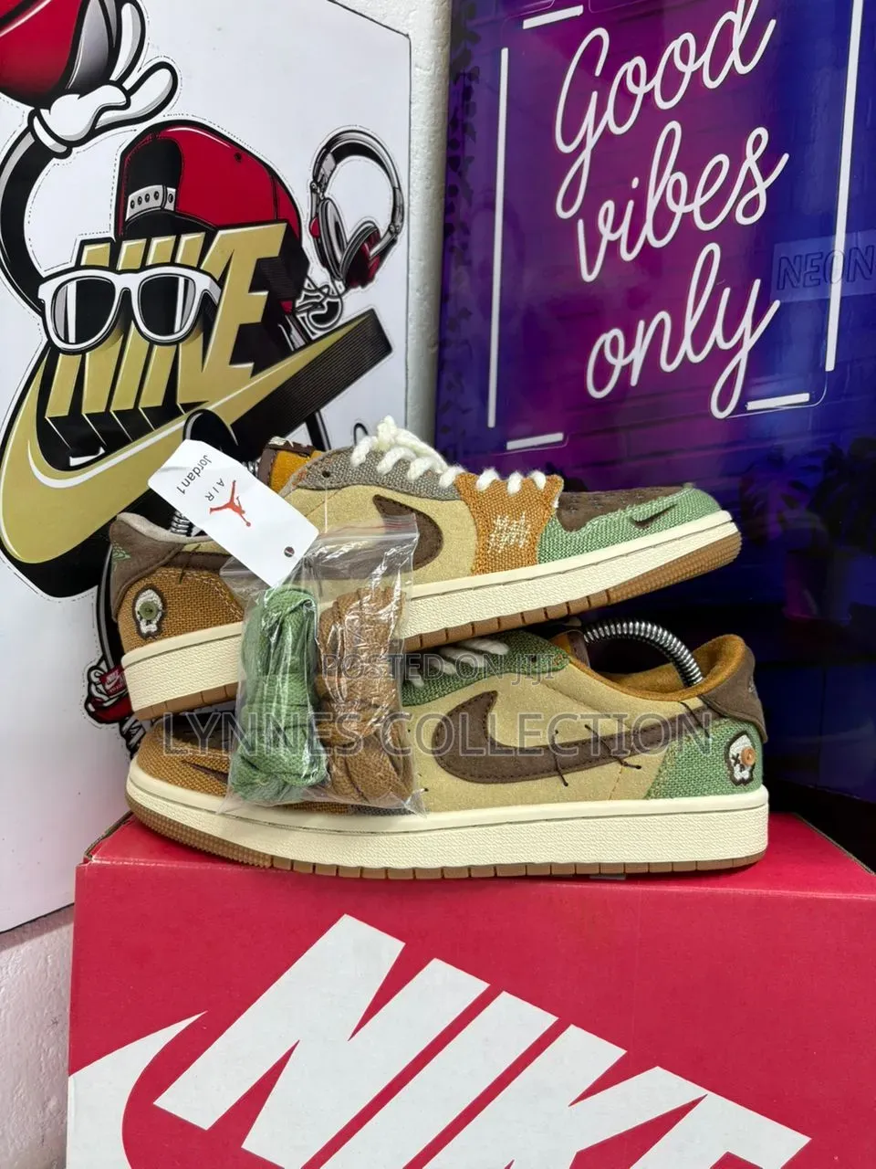 Nike Jordan 1 Low Sb Dunks Multicolor Design - Streetwear Sneakers