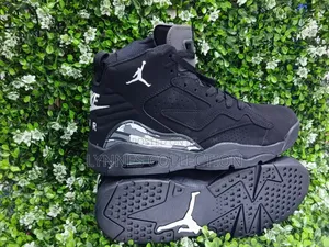 Jordan 6 Retro Black - Classic Basketball Streetwear Sneakers