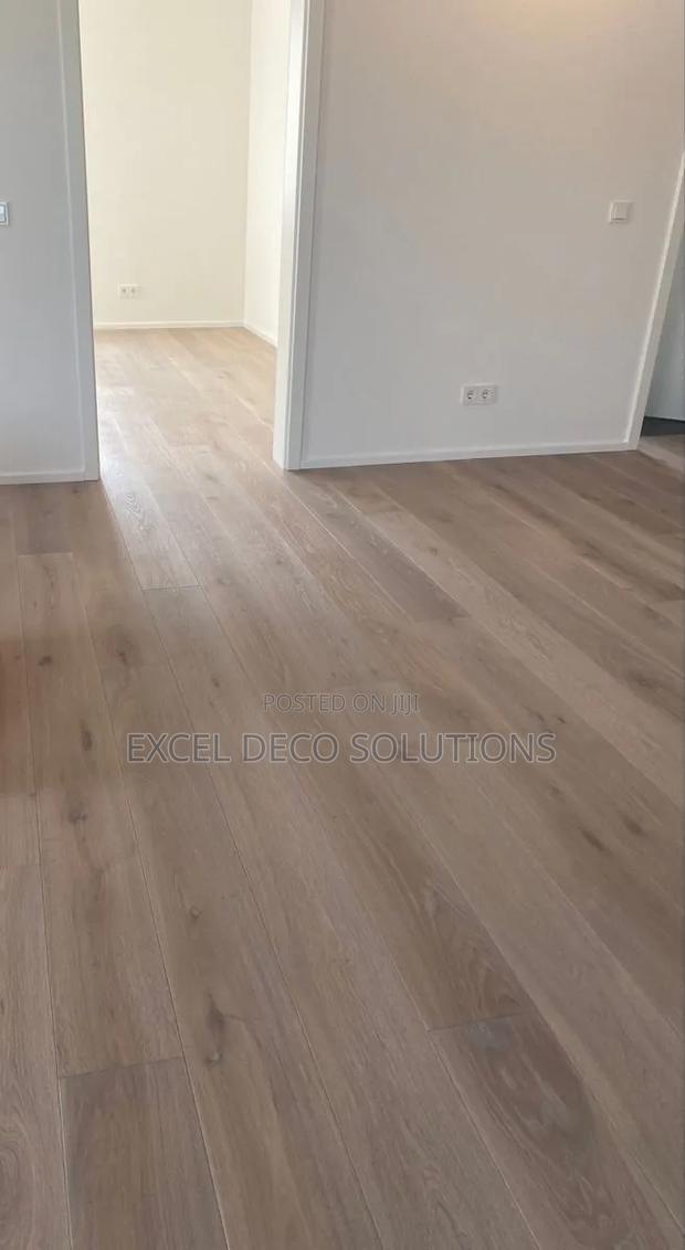 Laminate Flooring – Stylish Wooden Finish for Any Room