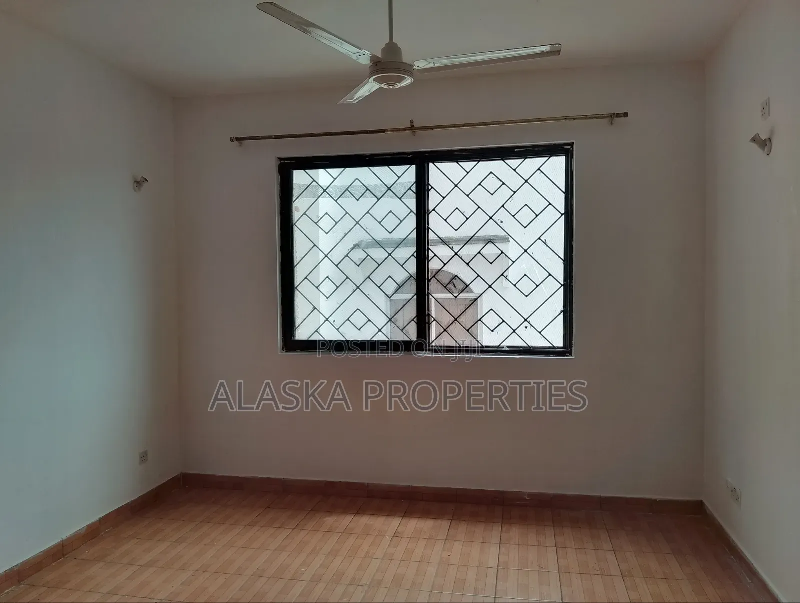 3bdrm Apartment in Nyali Estate for rent