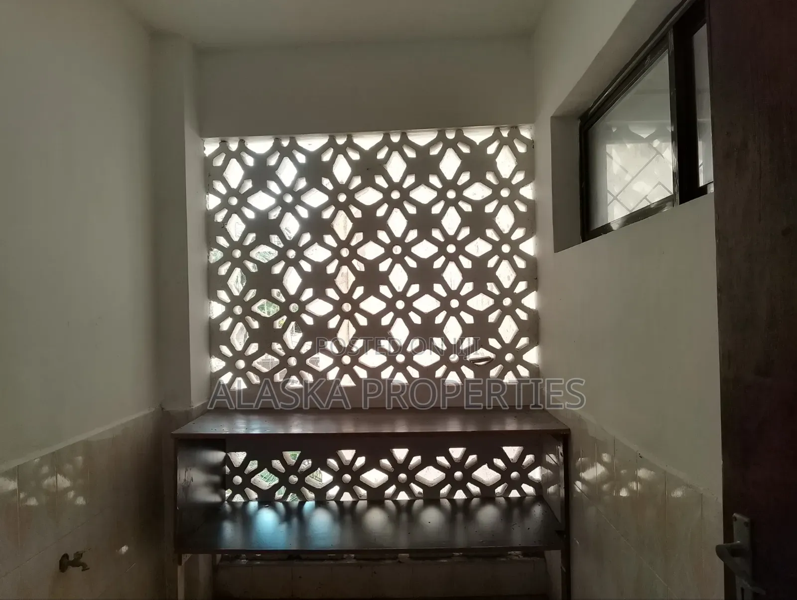 3bdrm Apartment in Nyali Estate for rent