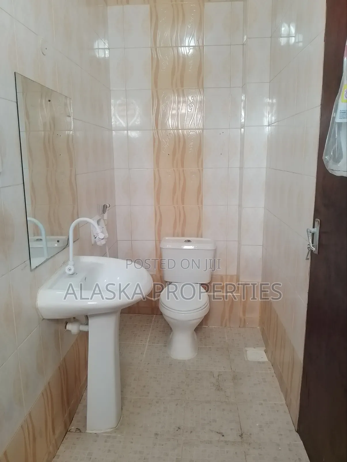3bdrm Apartment in Nyali Estate for rent