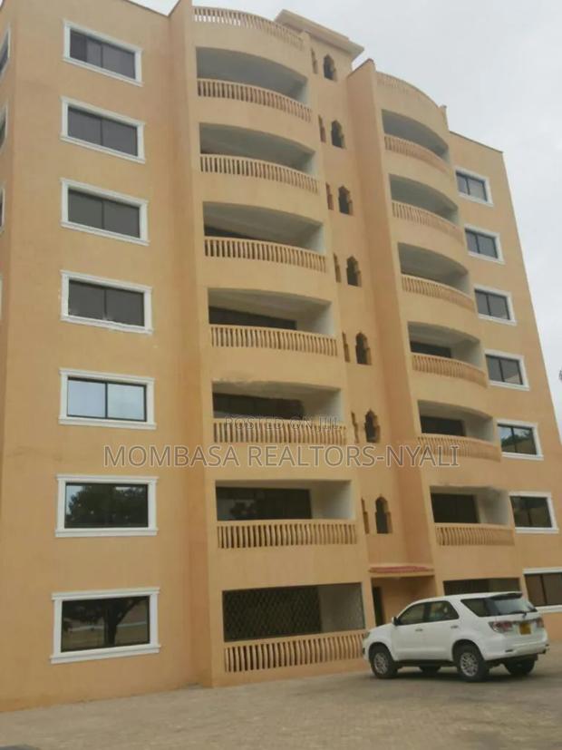 3bdrm Apartment in Nyali Beach, Ziwa la Ngombe for rent